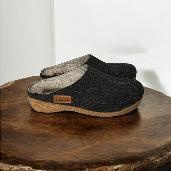 Taos Woolley Gray Clog. Gray Women's Slip-On Woolen Clog. - Picture 6 of 11